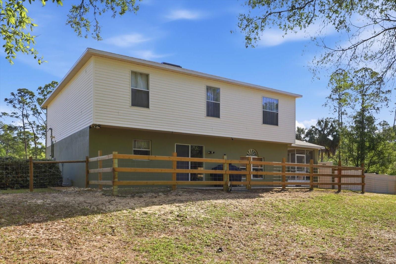 Image 42 of 50 For 9508 Dawnflower Avenue