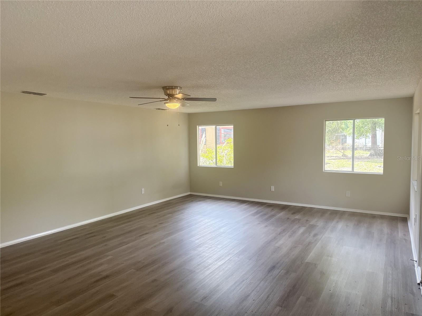 Image 3 of 30 For 11345 188th Avenue