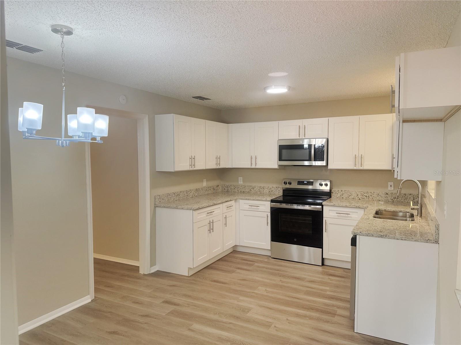 Image 7 of 30 For 11345 188th Avenue
