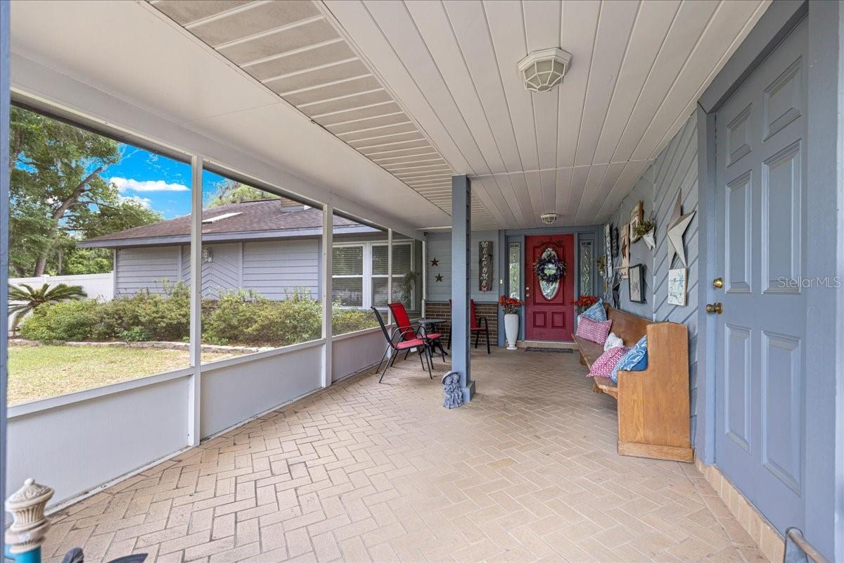 Image 4 of 53 For 11470 73rd Court