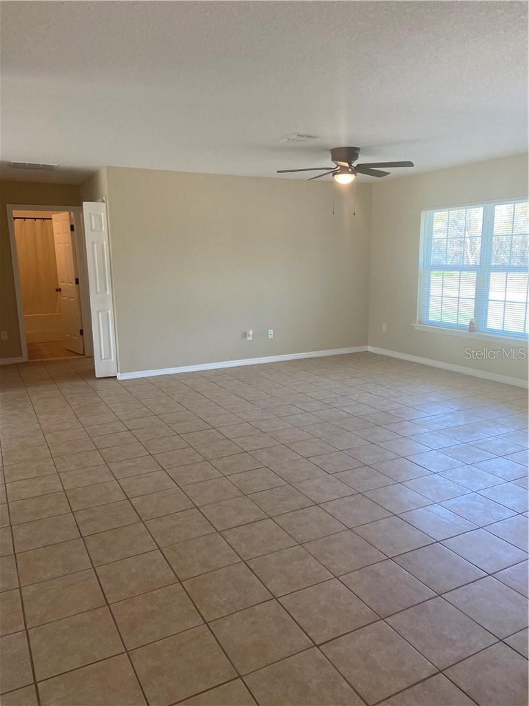 Image 10 of 16 For 15760 19th Avenue Road