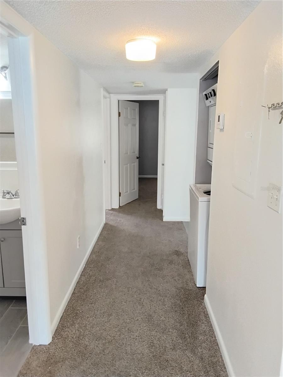 Image 4 of 15 For 570 Bahia Circle B