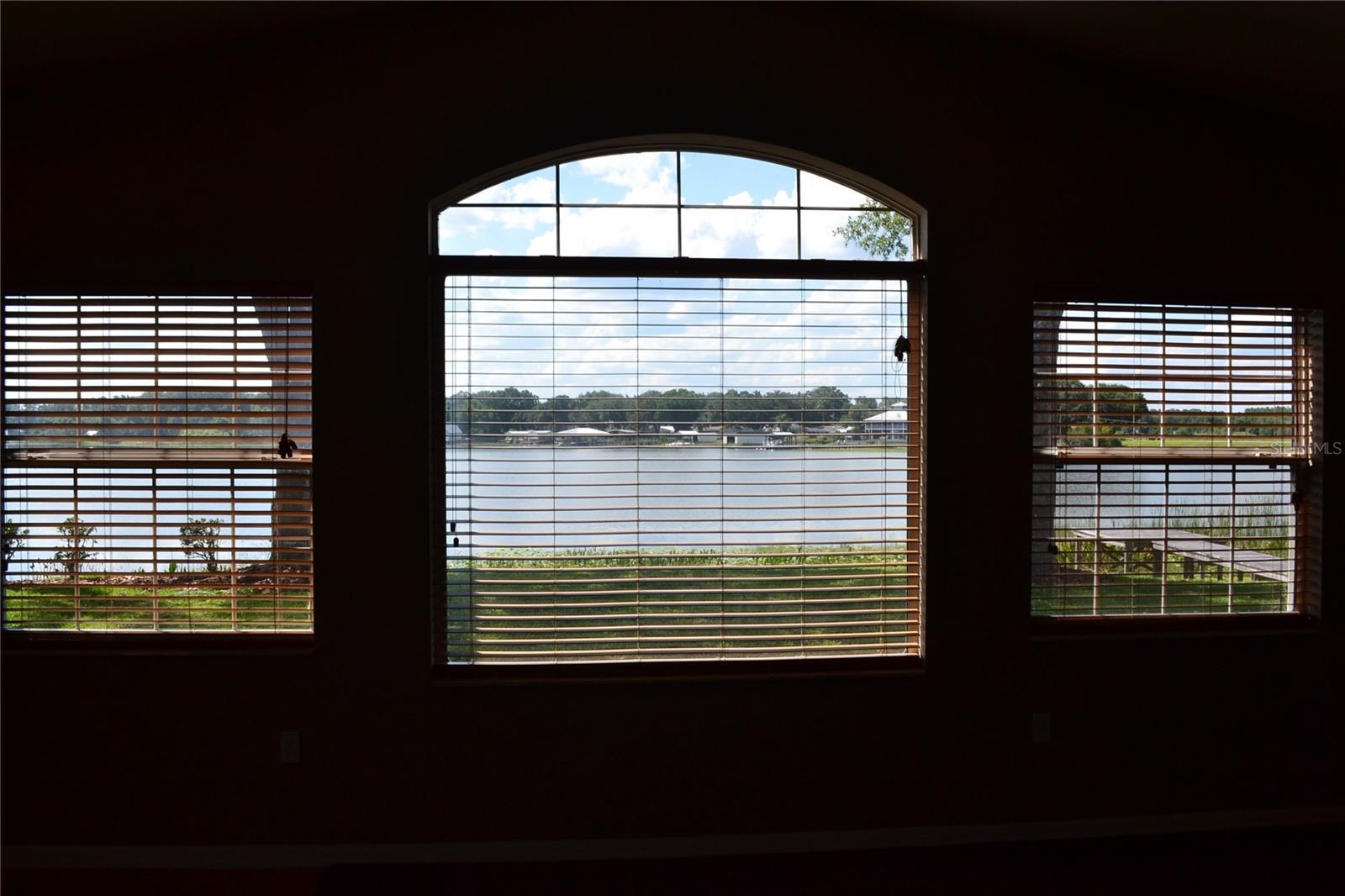 Image 18 of 47 For 26 Ocale Way
