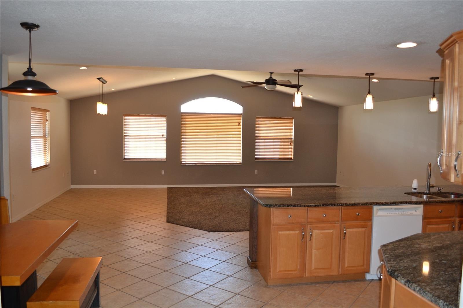 Image 19 of 47 For 26 Ocale Way