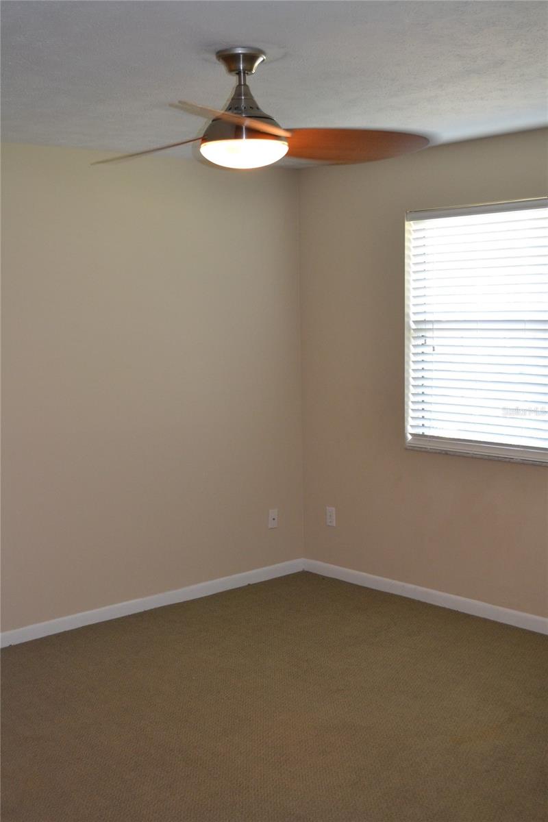Image 31 of 47 For 26 Ocale Way