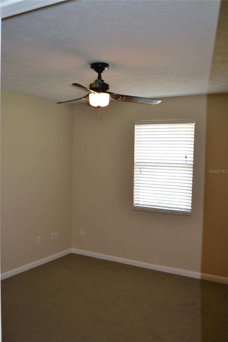 Image 34 of 47 For 26 Ocale Way