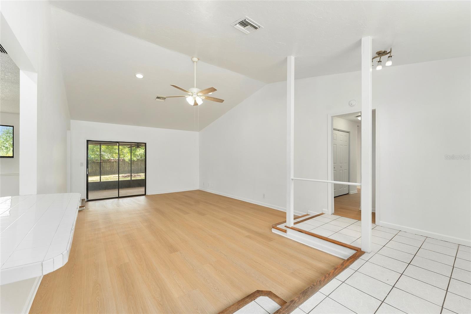 Image 15 of 48 For 1309 43rd Terrace