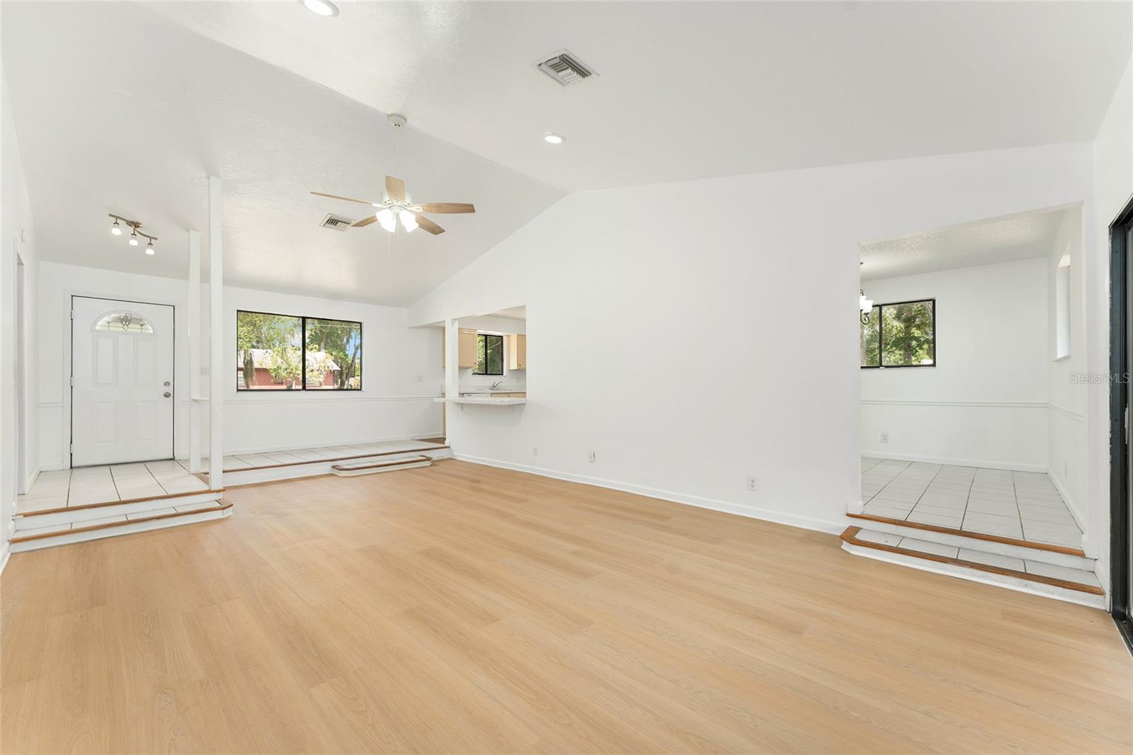 Image 17 of 48 For 1309 43rd Terrace