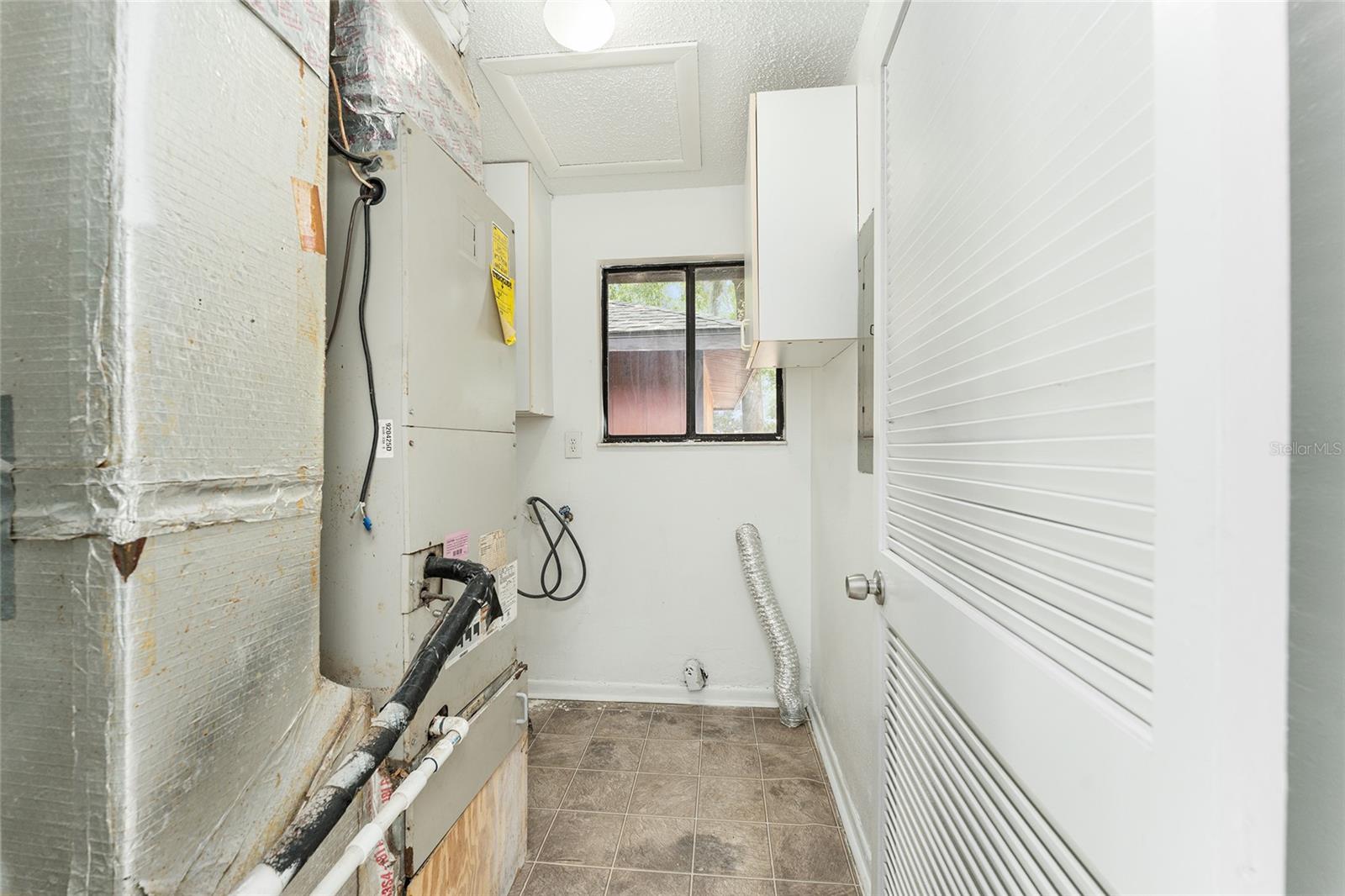 Image 24 of 48 For 1309 43rd Terrace
