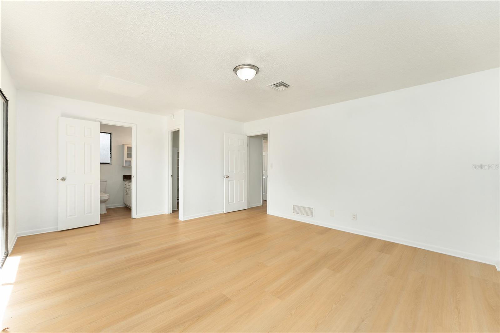 Image 35 of 48 For 1309 43rd Terrace