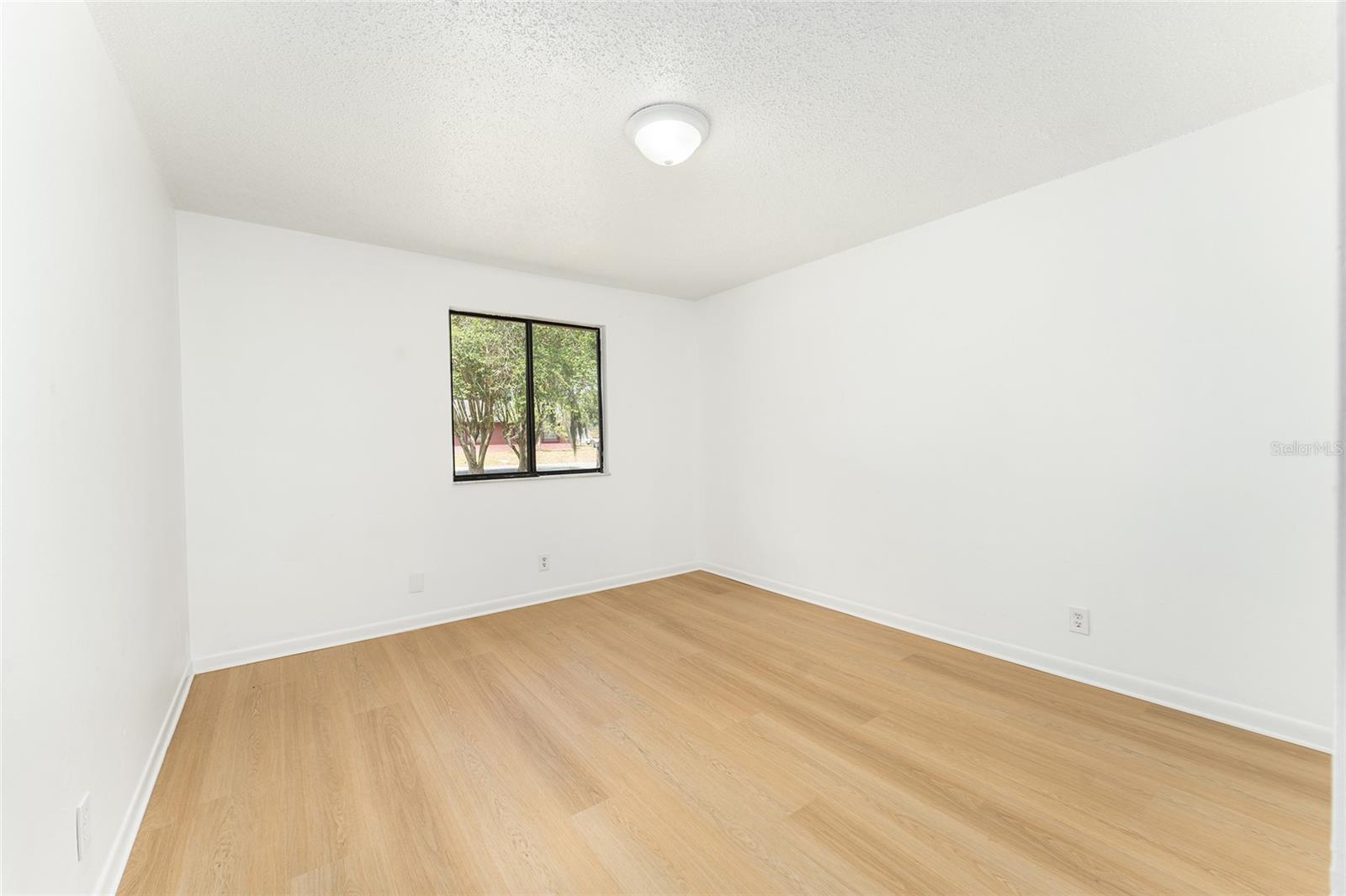 Image 42 of 48 For 1309 43rd Terrace