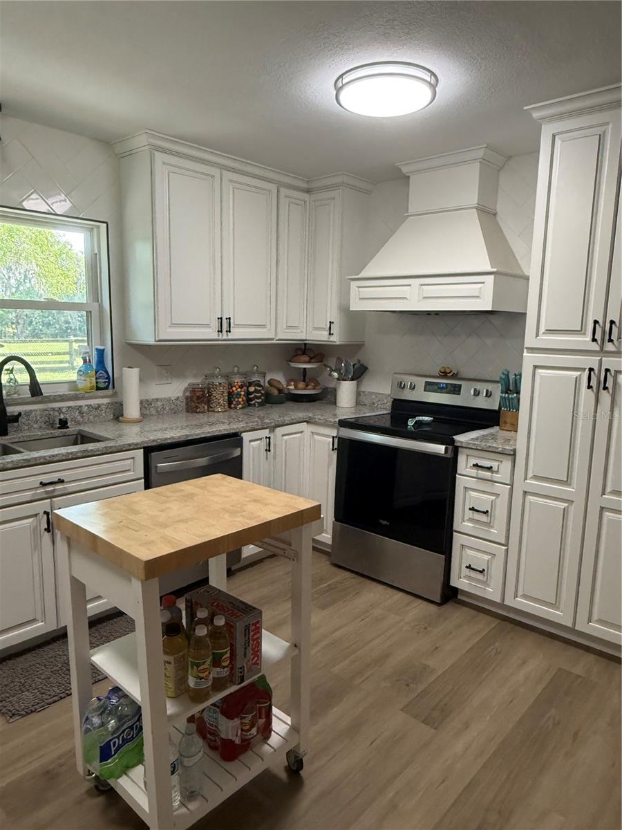 Image 18 of 41 For 13551 14th Avenue
