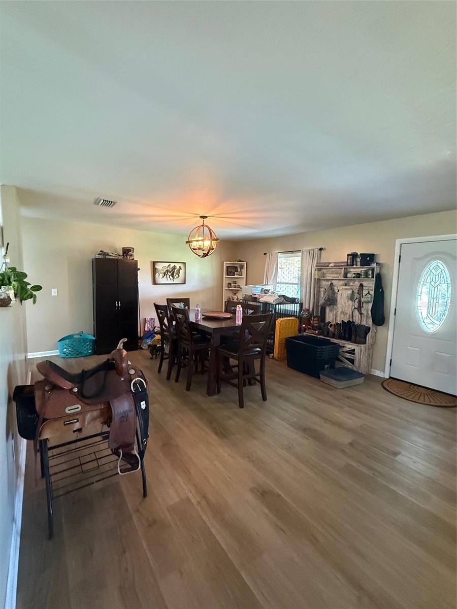 Image 21 of 41 For 13551 14th Avenue