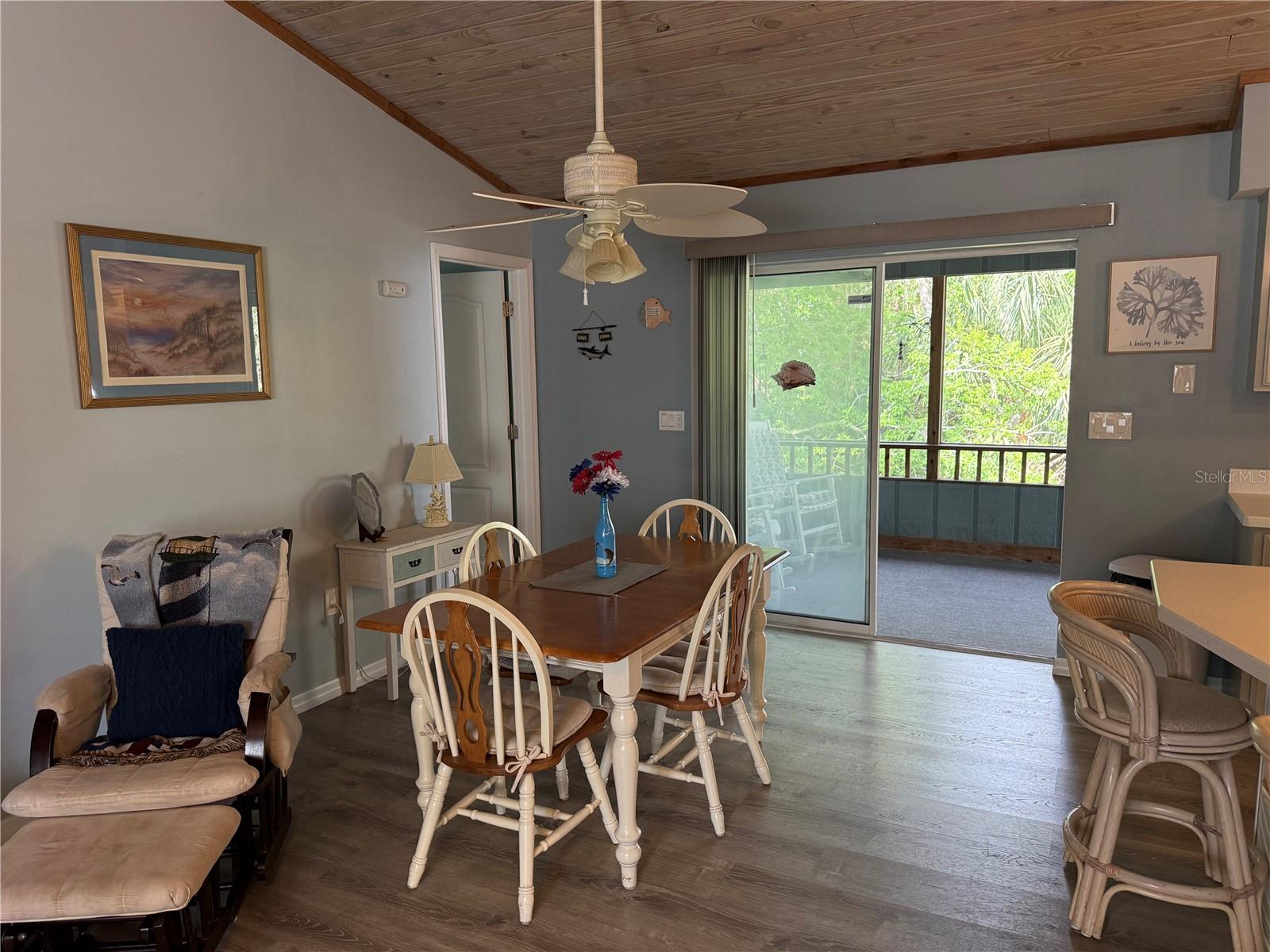 Image 11 of 19 For 2764 Regatta Point