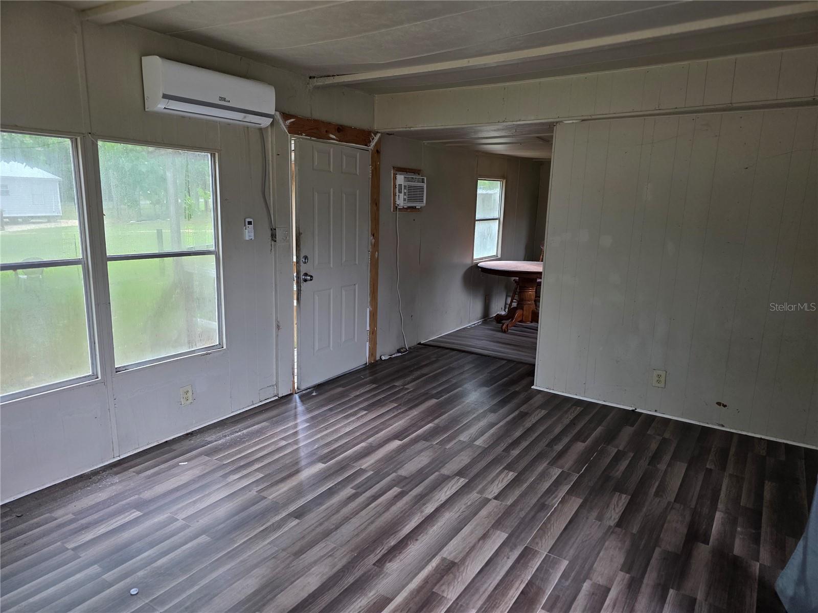 Image 4 of 9 For 14061 48th Street