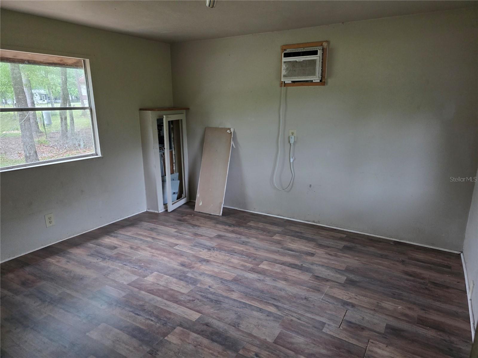Image 9 of 9 For 14061 48th Street
