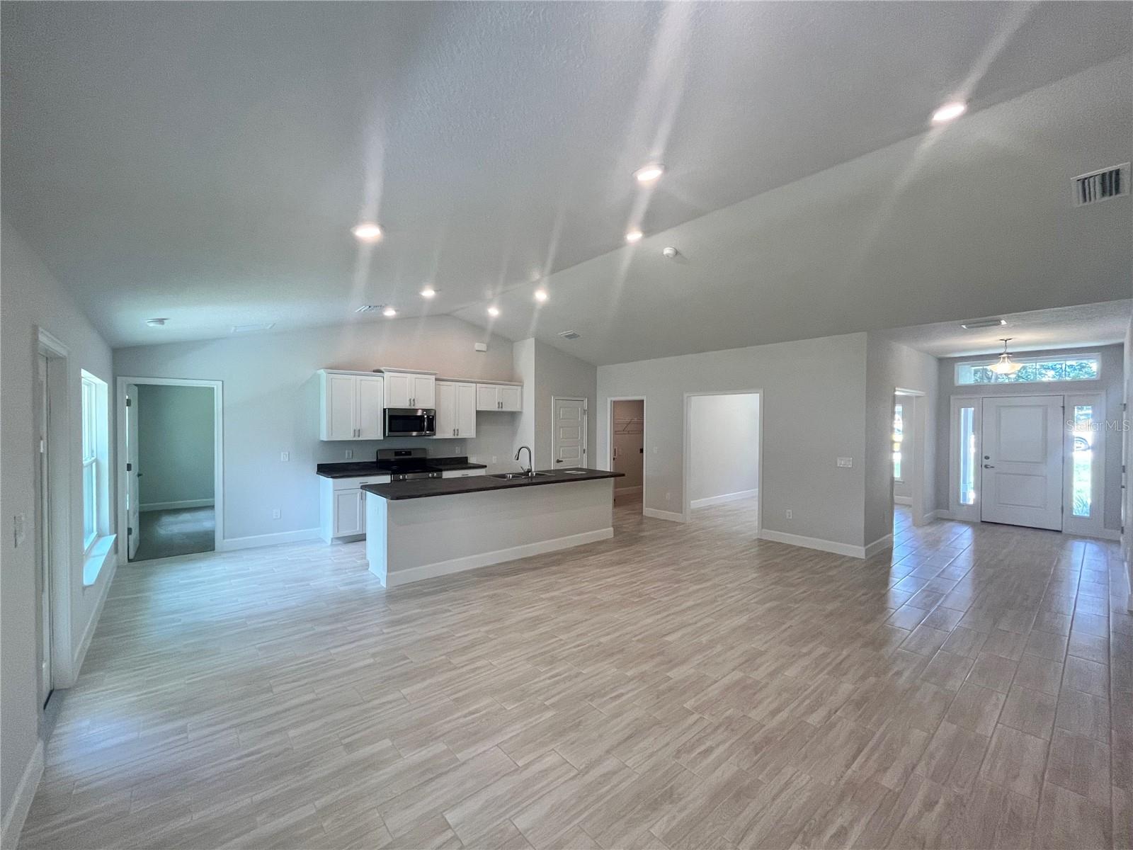 Image 7 of 18 For 15691 97th Avenue
