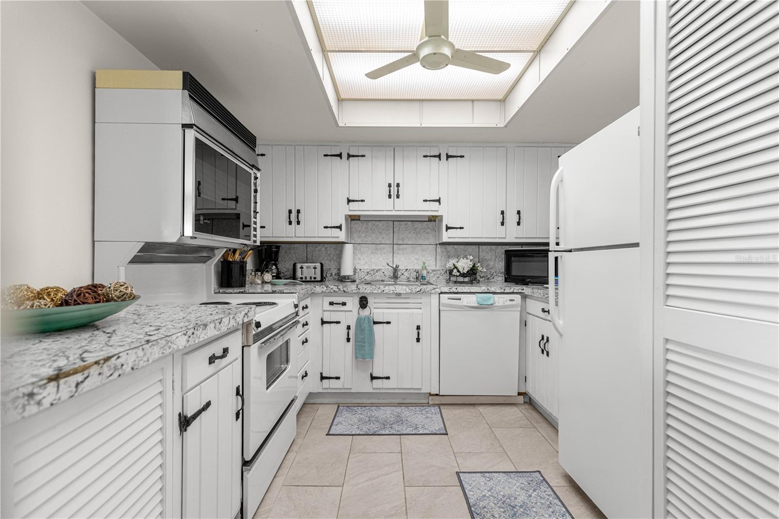 Image 15 of 24 For 628 Midway Drive B