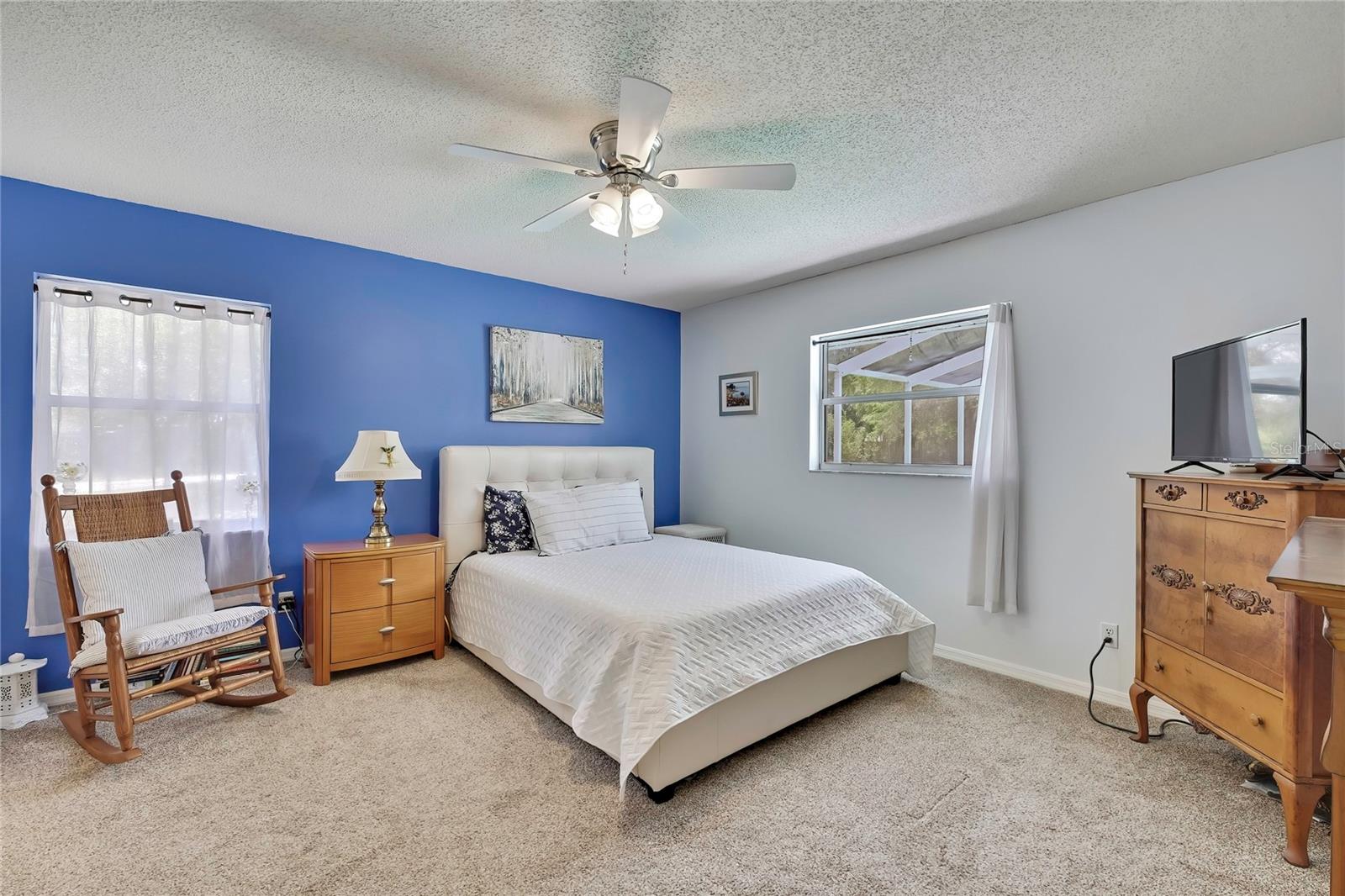 Image 18 of 56 For 9690 Alder Avenue