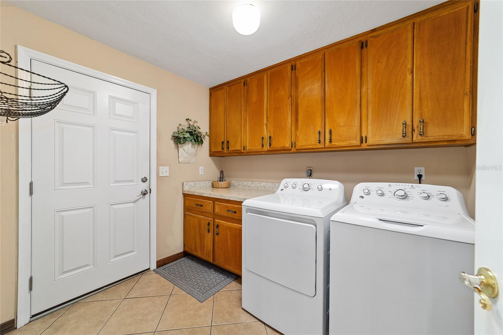 Image 11 of 33 For 4528 4th Place