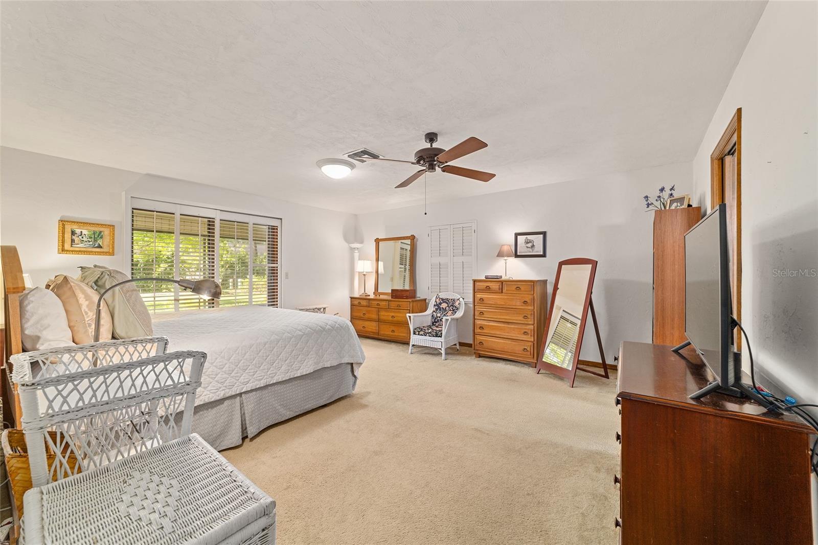 Image 17 of 33 For 4528 4th Place