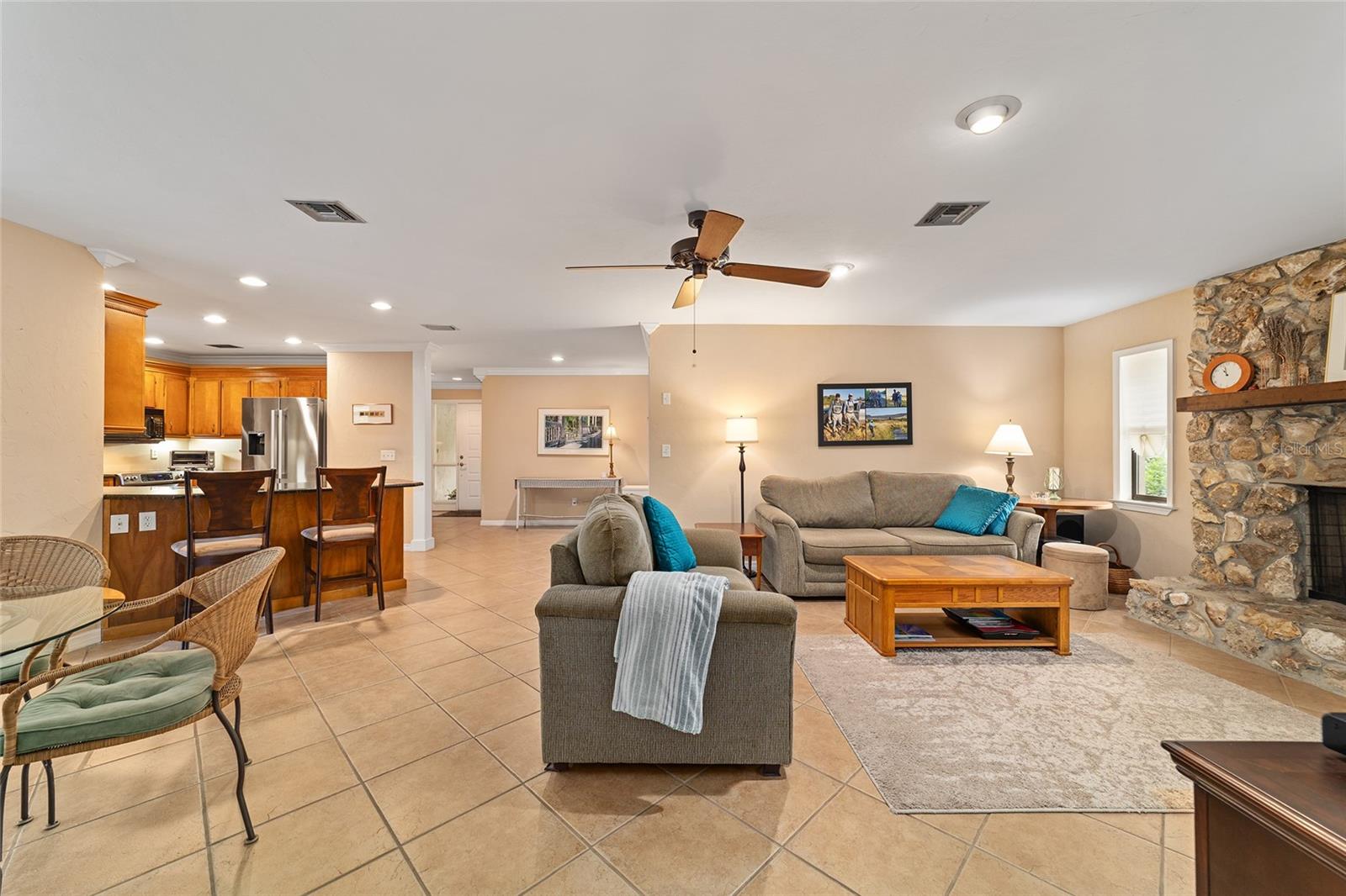 Image 6 of 33 For 4528 4th Place