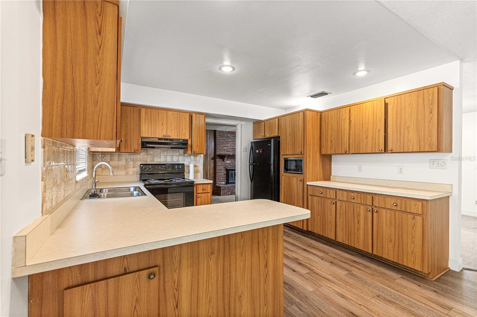 Image 11 of 39 For 1421 23rd Street