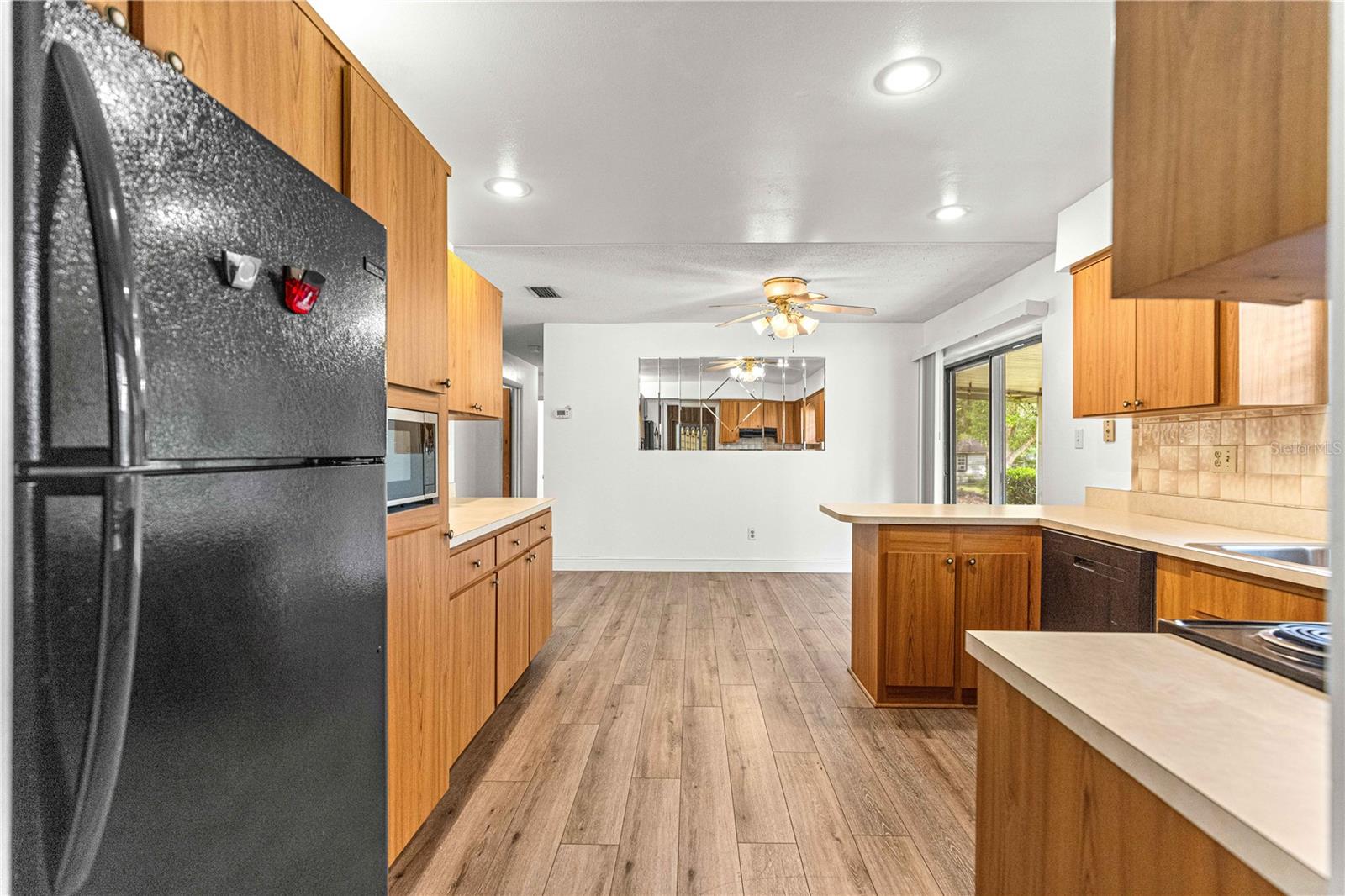 Image 12 of 39 For 1421 23rd Street