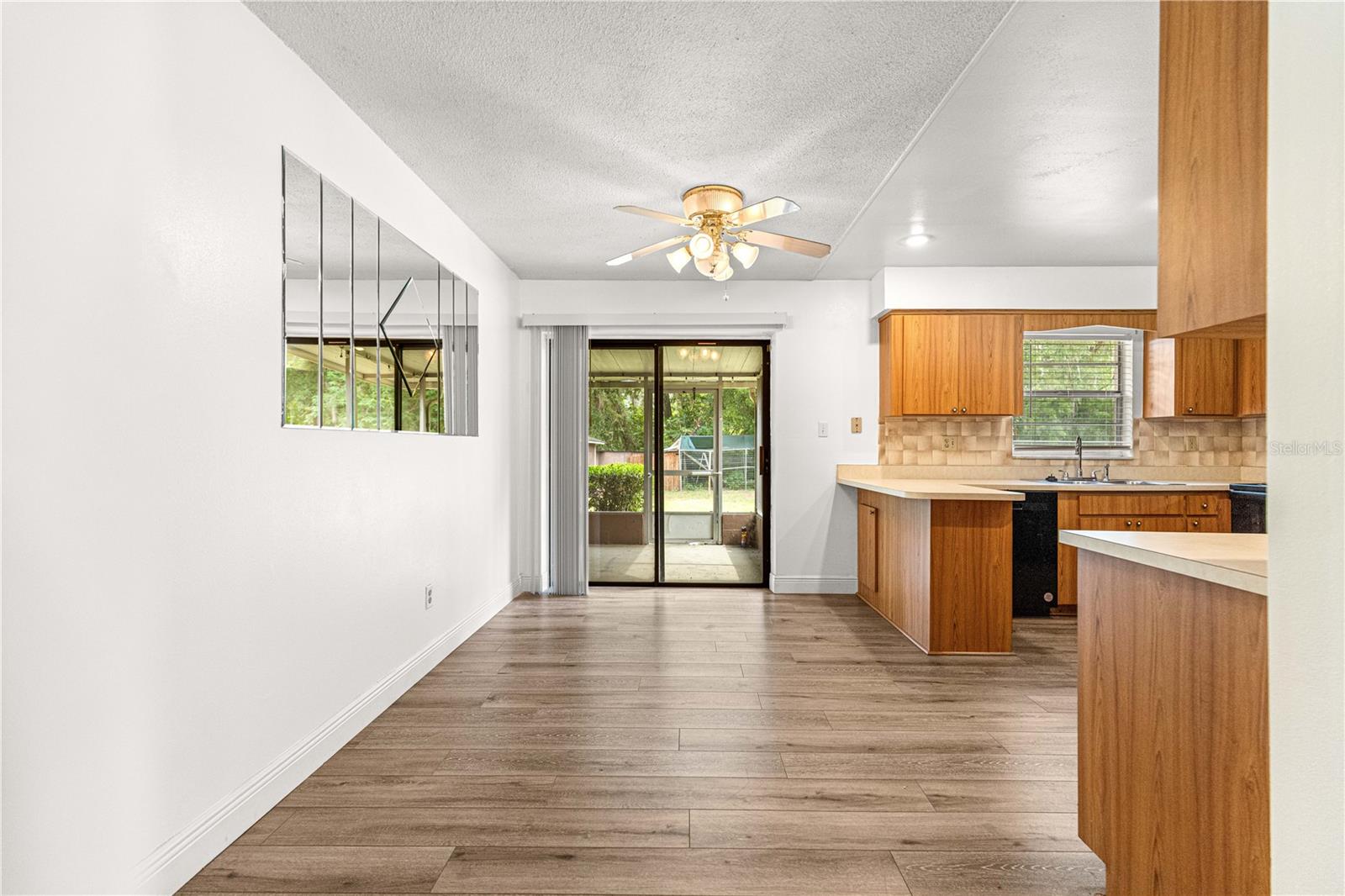 Image 6 of 39 For 1421 23rd Street