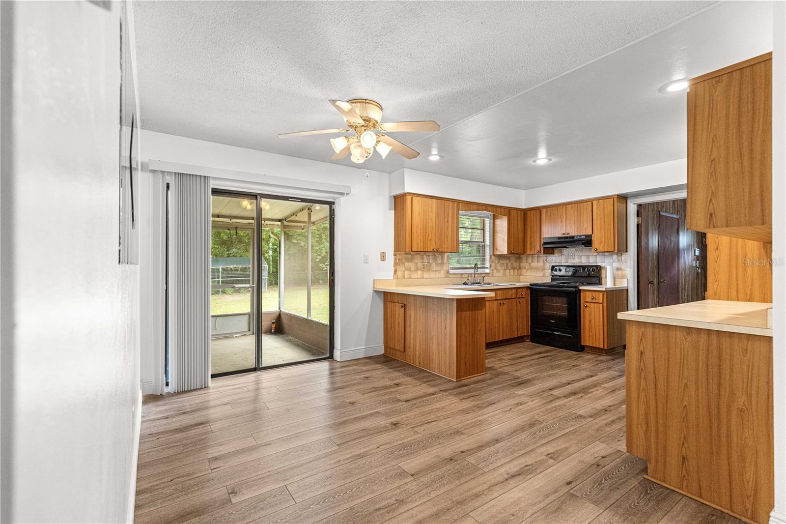 Image 8 of 39 For 1421 23rd Street