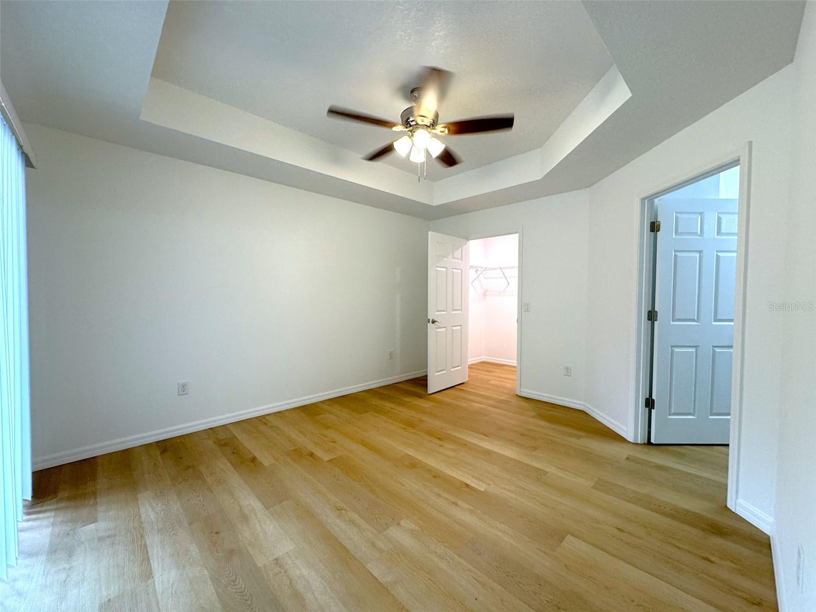 Image 11 of 18 For 908 Columbia Lane