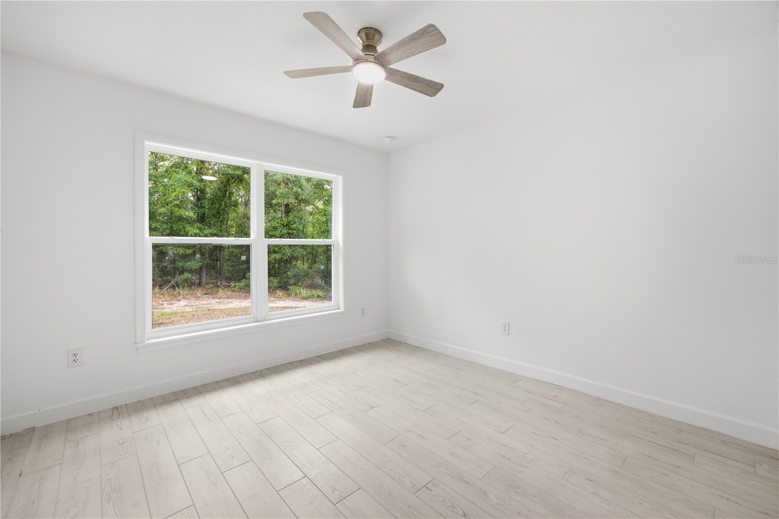 Image 19 of 38 For 15649 40th Street