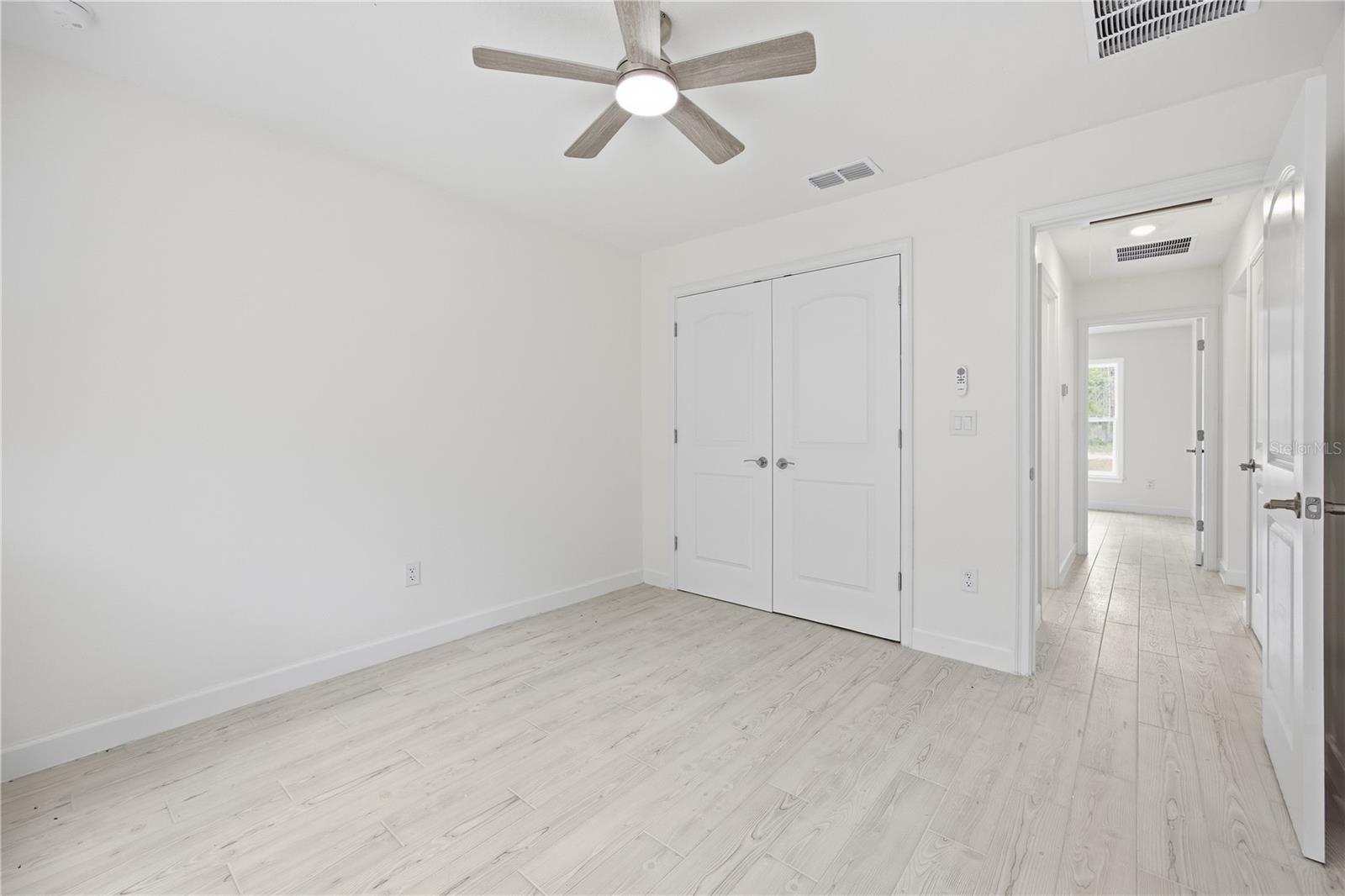 Image 20 of 38 For 15649 40th Street