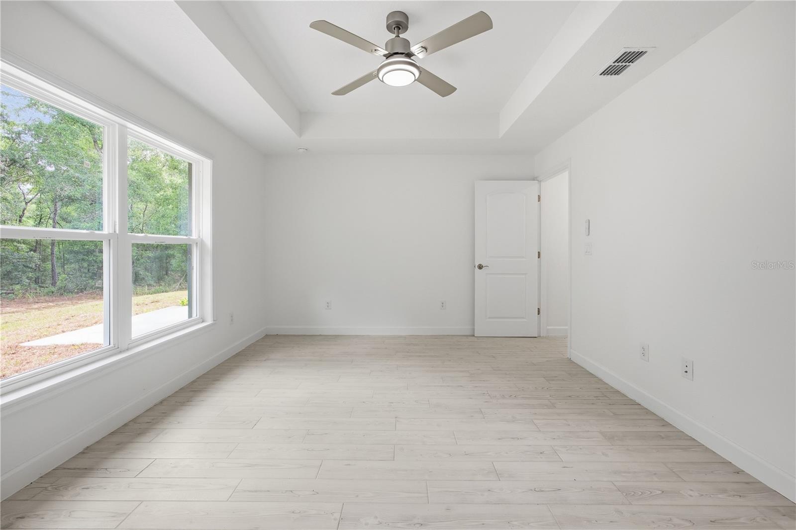 Image 22 of 38 For 15649 40th Street
