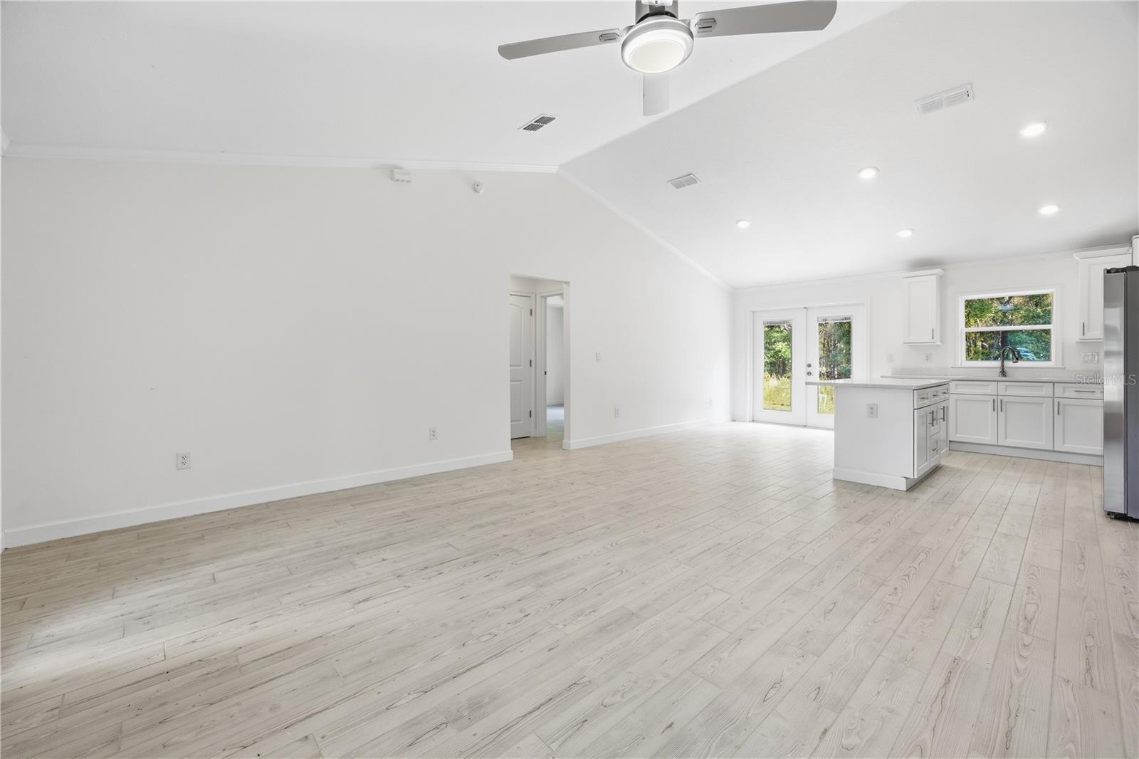 Image 7 of 38 For 15649 40th Street