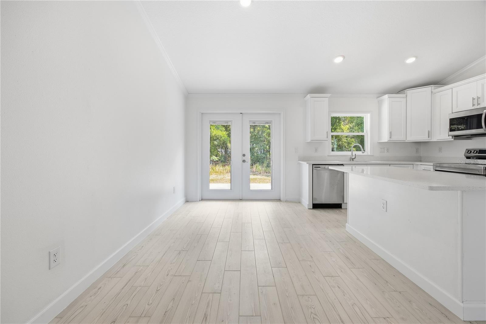 Image 9 of 38 For 15649 40th Street