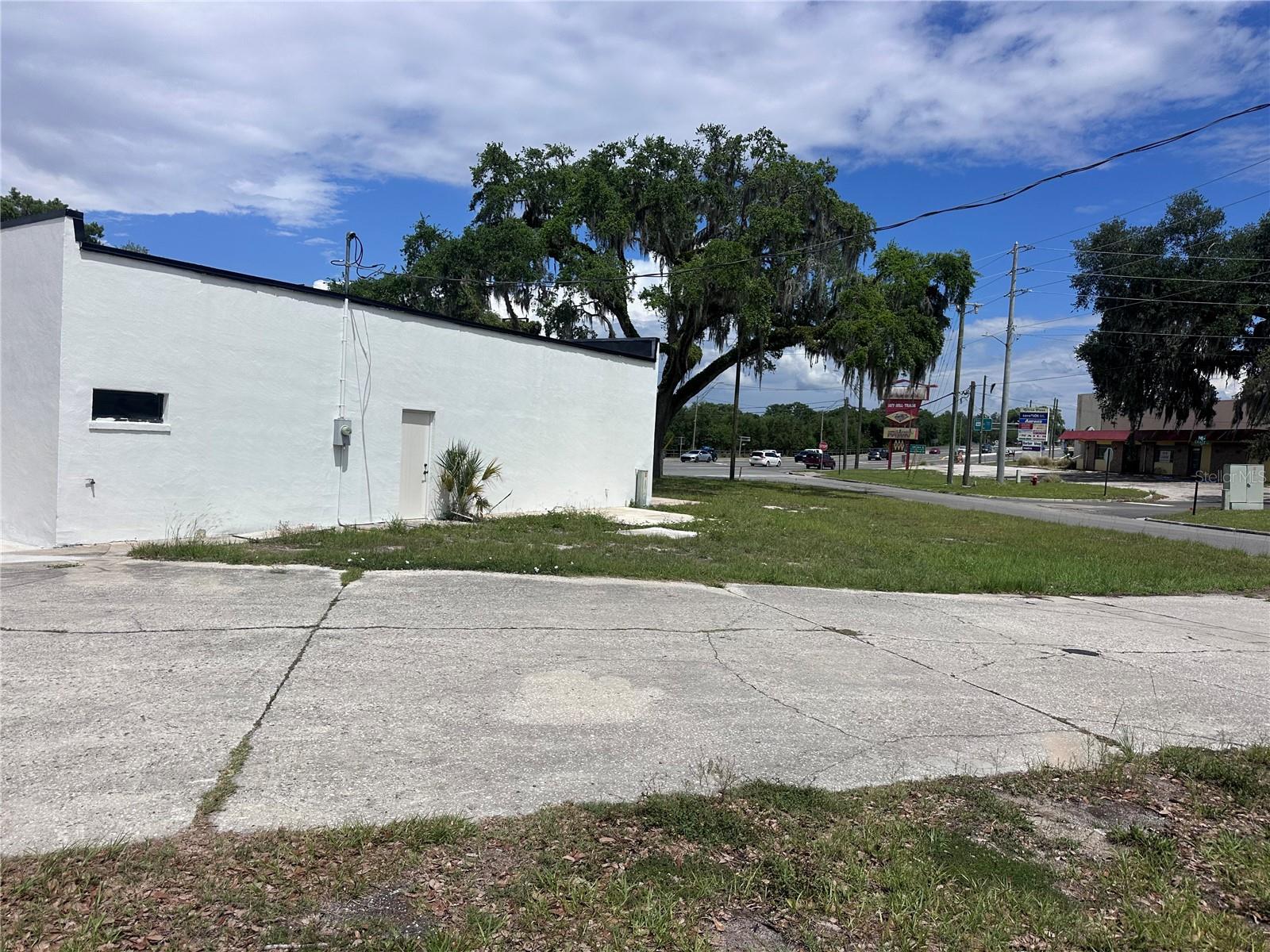 Image 2 of 6 For Us Hwy 41 E Grace Street Street