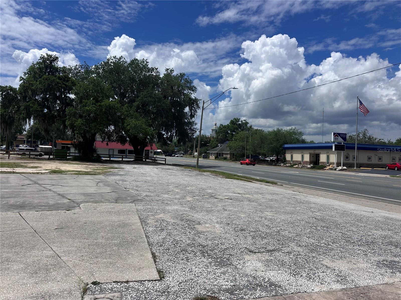 Image 3 of 6 For Us Hwy 41 E Grace Street Street