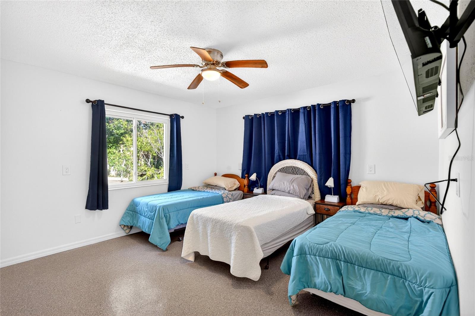 Image 31 of 40 For 16206 Sea Pines Drive