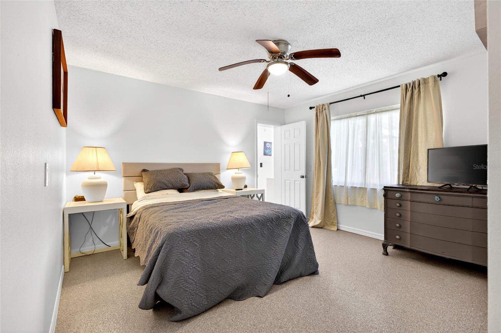 Image 32 of 40 For 16206 Sea Pines Drive