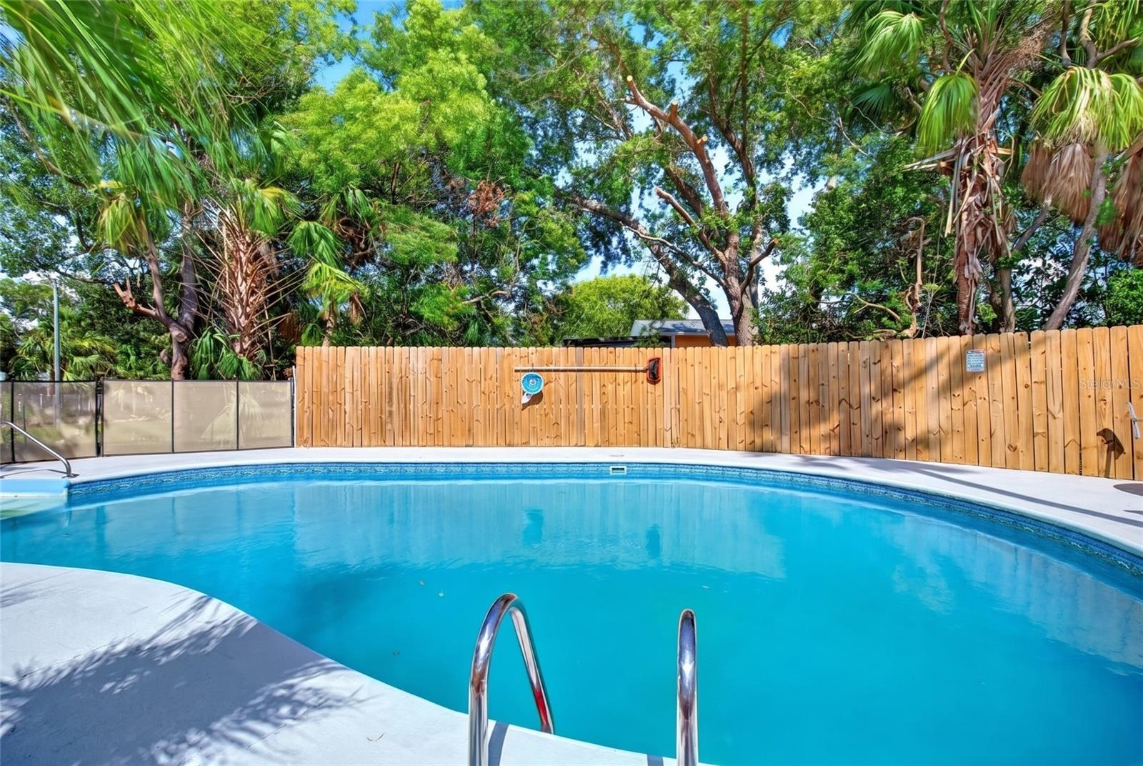 Image 36 of 40 For 16206 Sea Pines Drive