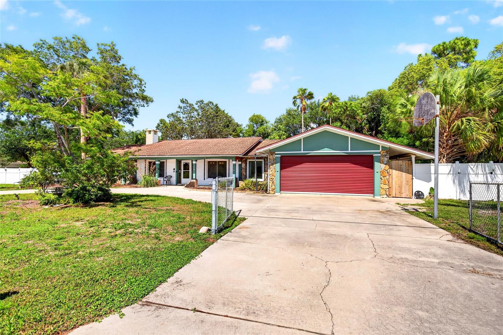 Image 4 of 40 For 16206 Sea Pines Drive