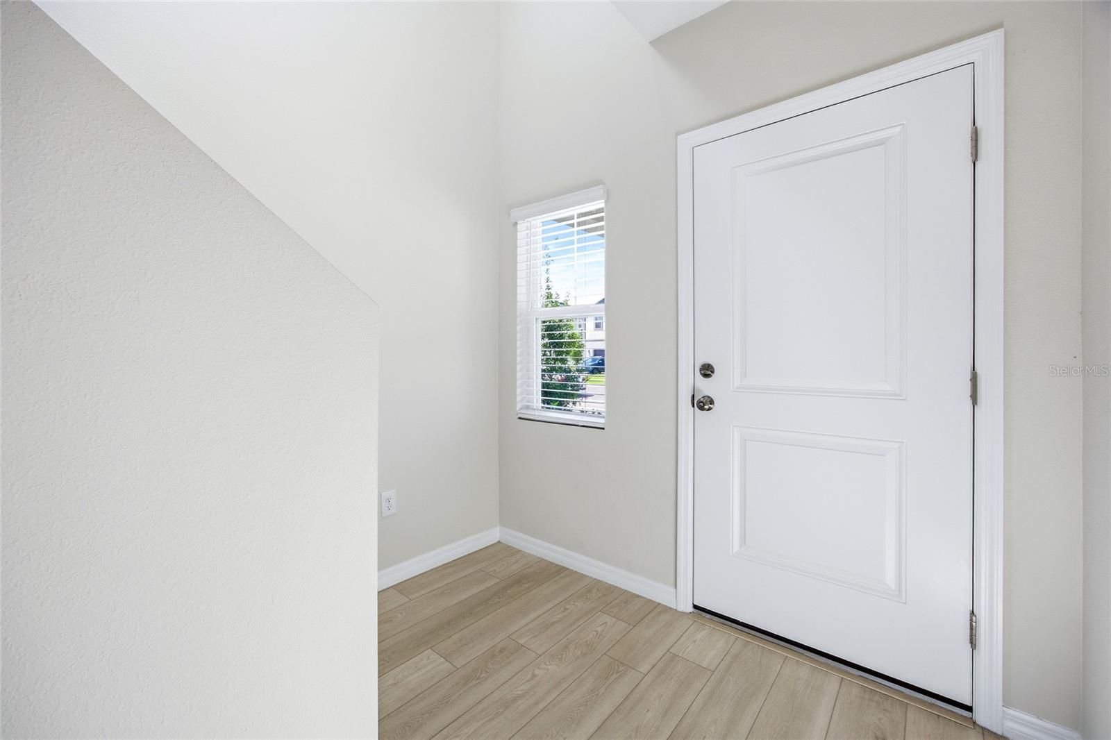 Image 9 of 69 For 37114 Sagemoor Drive