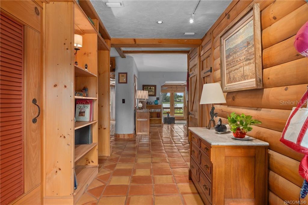 Image 11 of 50 For 8004 E Halcyon Isle Court