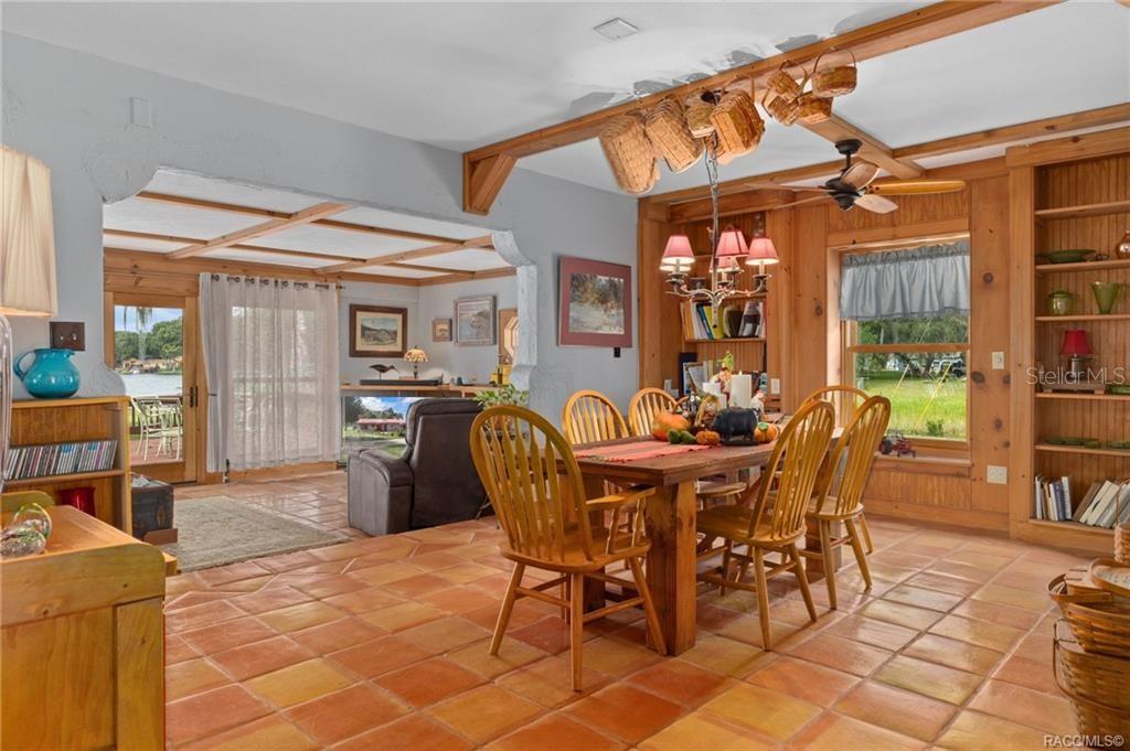 Image 13 of 50 For 8004 E Halcyon Isle Court