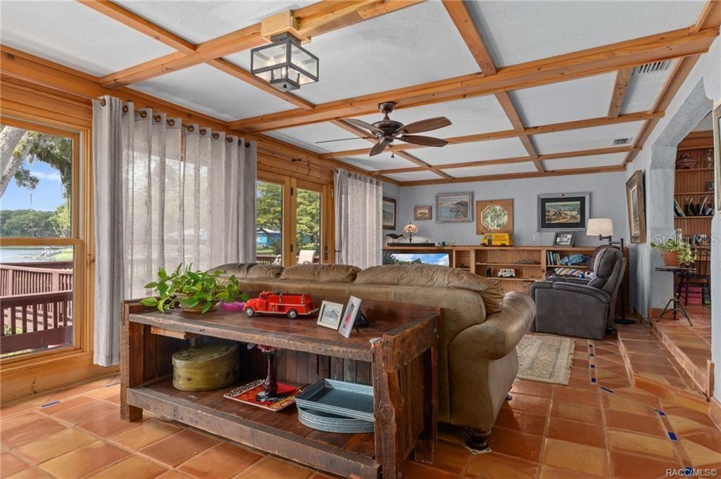 Image 15 of 50 For 8004 E Halcyon Isle Court