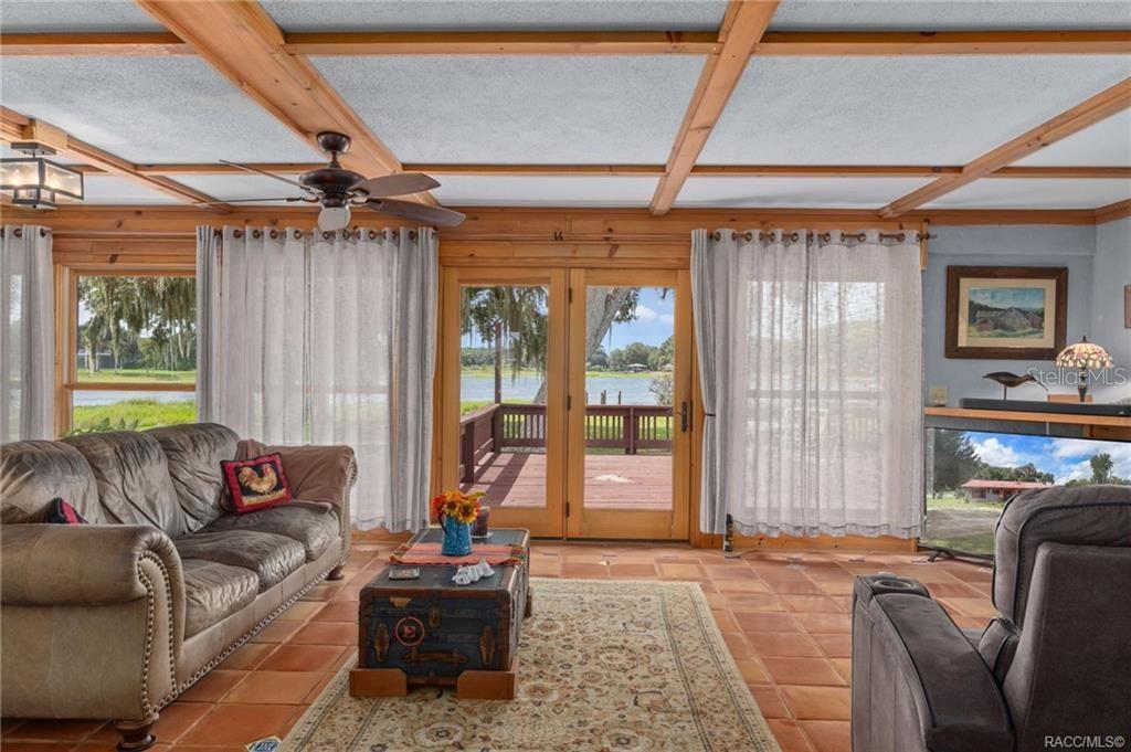 Image 16 of 50 For 8004 E Halcyon Isle Court