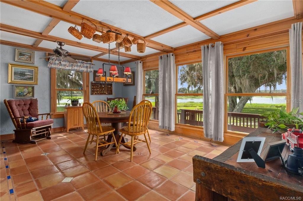 Image 18 of 50 For 8004 E Halcyon Isle Court