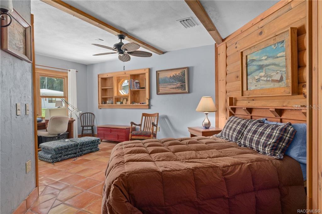 Image 26 of 50 For 8004 E Halcyon Isle Court