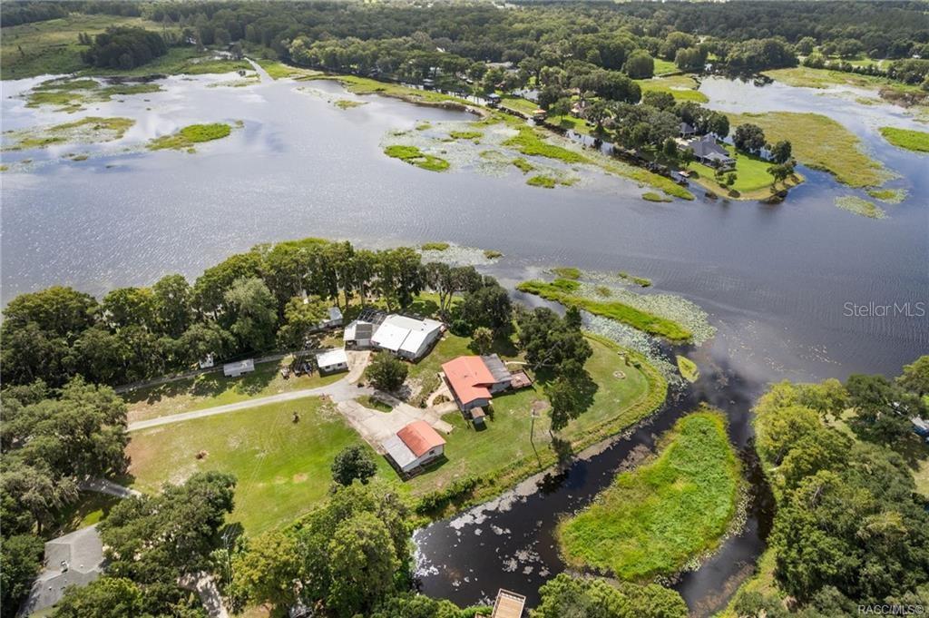 Image 3 of 50 For 8004 E Halcyon Isle Court
